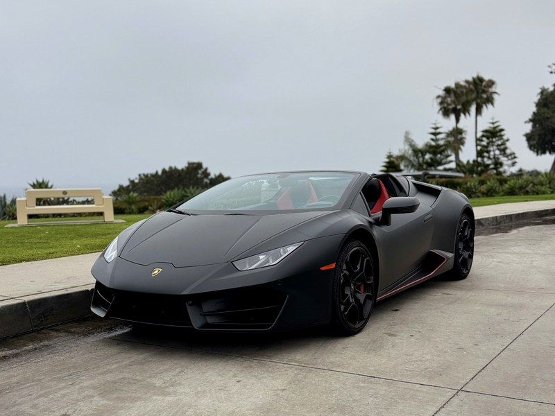 Rent a McLaren in Orange County photo 5